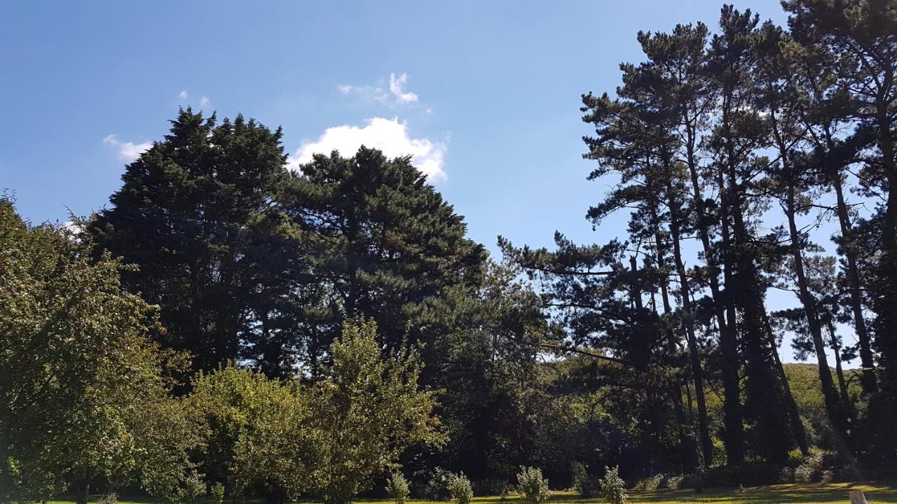Keryerna Ar C'Haouled "Aux Hortensias" Clevacance Saint-Meen  Bagian luar foto