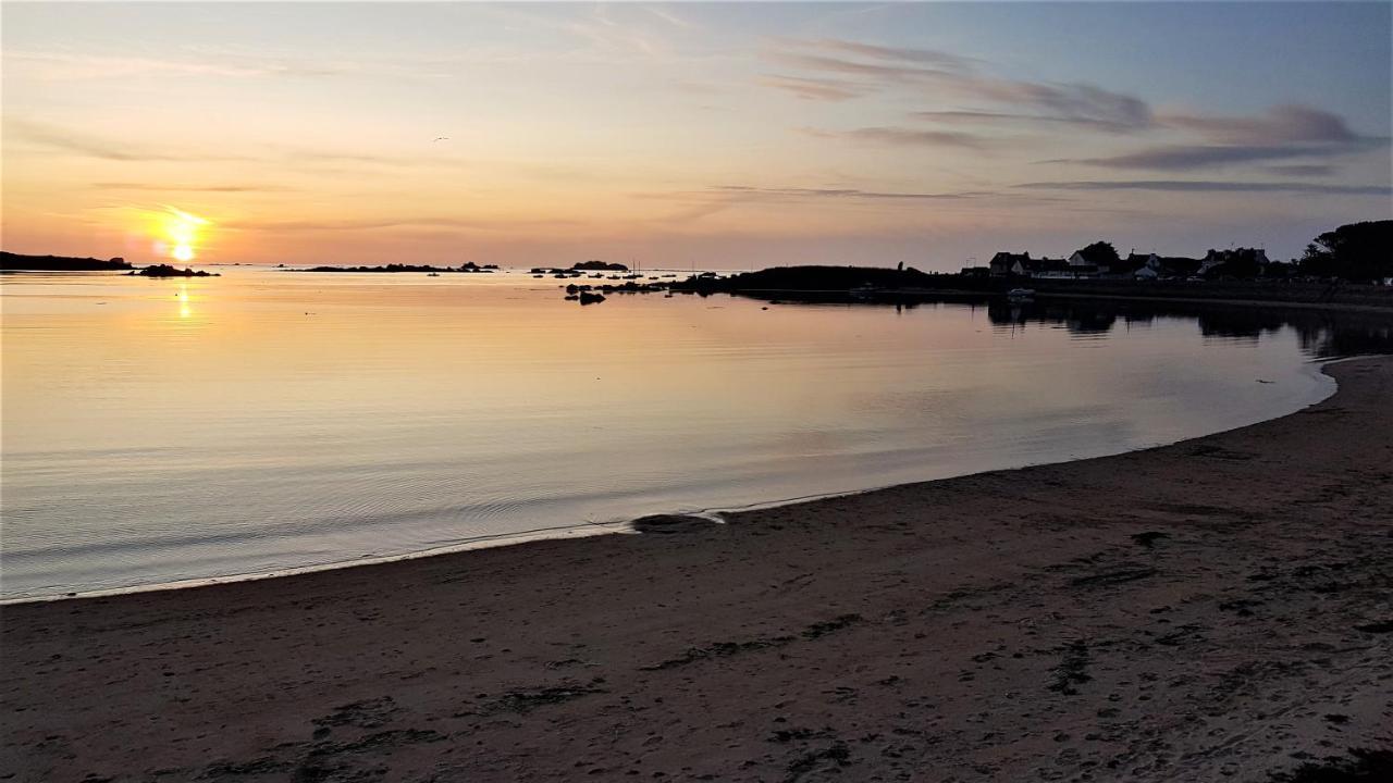 Keryerna Ar C'Haouled "Aux Hortensias" Clevacance Saint-Meen  Bagian luar foto